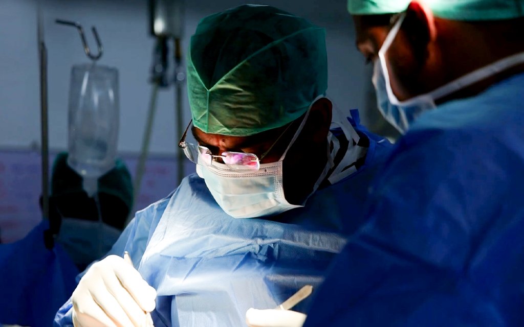 experienced orthopedic surgeons